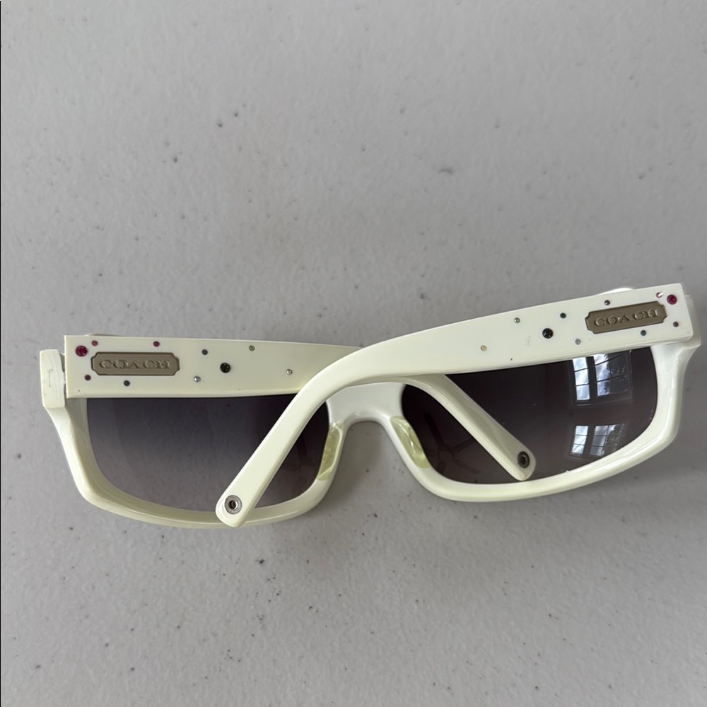 Coach Samantha Sunglasses - Picture 8 of 16